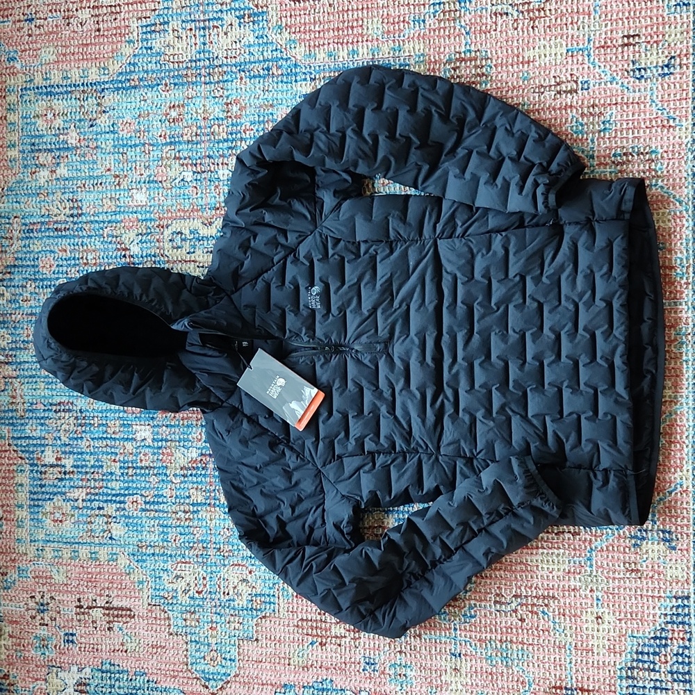 BNWT Mountain Hardwear Stretch Down Pullover